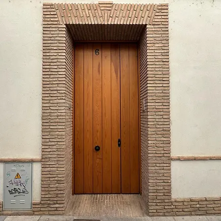 Appartement La Casa De La Escalera 4 *
