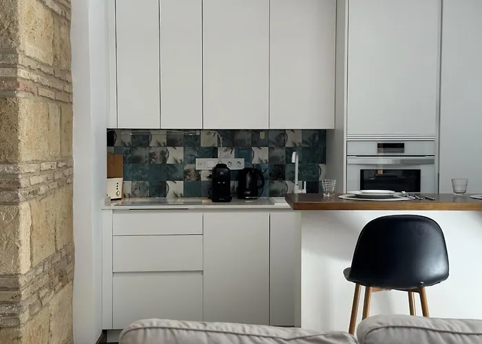 La Casa De La Escalera 4 *